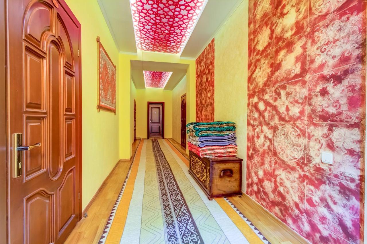 Navat Hotel Бишкек Екстериор снимка