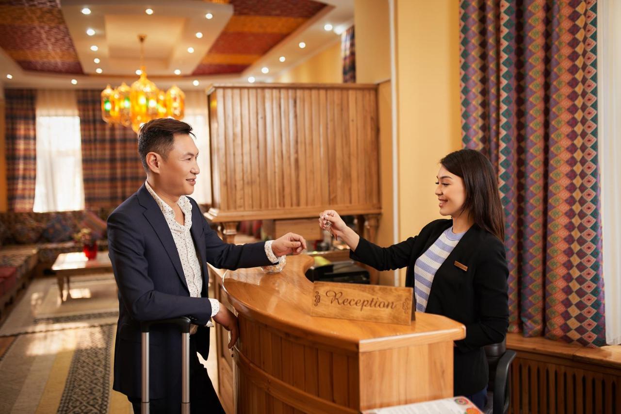 Navat Hotel Бишкек Екстериор снимка