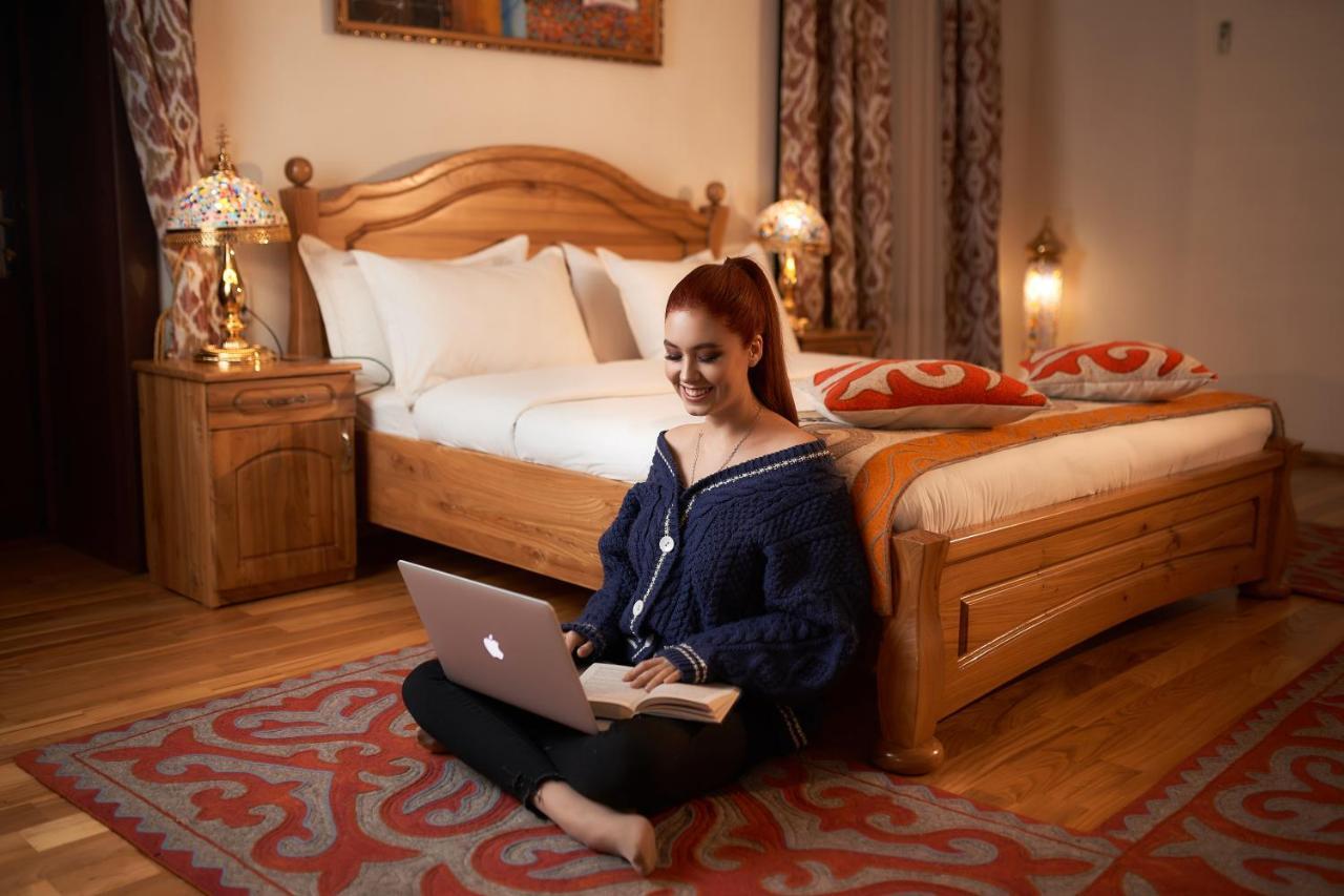 Navat Hotel Бишкек Екстериор снимка
