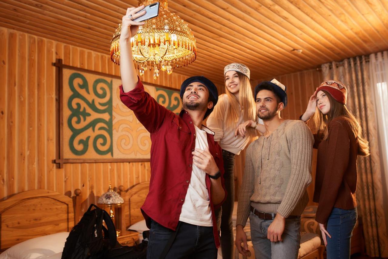 Navat Hotel Бишкек Екстериор снимка