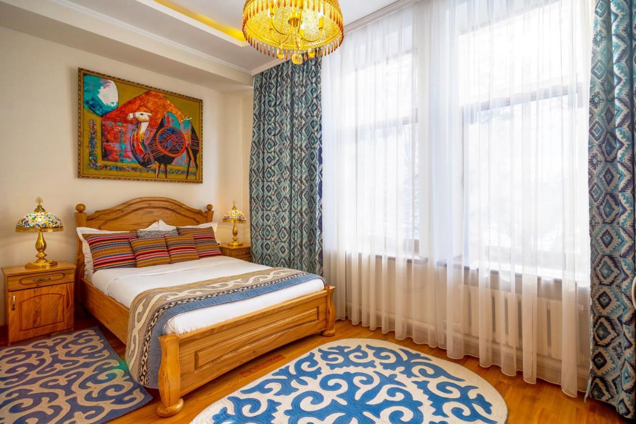 Navat Hotel Бишкек Екстериор снимка